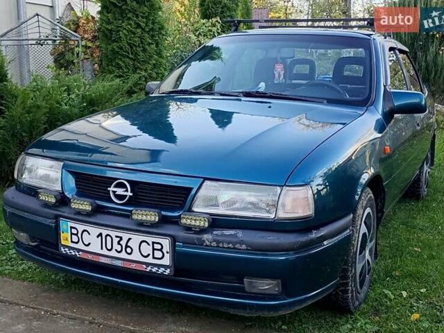 Зеленый Опель Вектра, объемом двигателя 1.8 л и пробегом 300 тыс. км за 1200 $, фото 2 на Automoto.ua