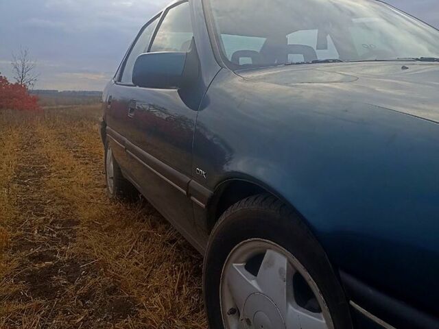 Опель Вектра 1995 у Дніпро (Дніпропетровську) на Automoto.ua Зелений Опель Вектра, об'ємом двигуна 2 л та пробігом 0 тис. км за 2500 $, фото 3 на Automoto.ua