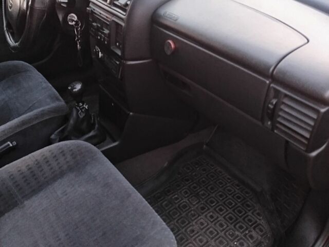 Зеленый Опель Вектра, объемом двигателя 1.8 л и пробегом 254 тыс. км за 1900 $, фото 7 на Automoto.ua