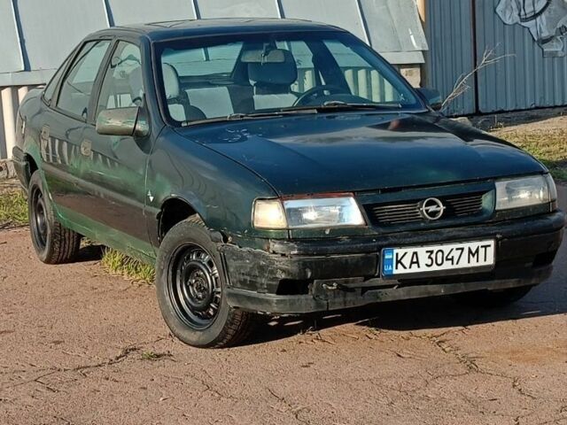Зеленый Опель Вектра, объемом двигателя 1.6 л и пробегом 764 тыс. км за 750 $, фото 1 на Automoto.ua
