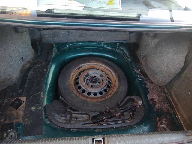 Зеленый Опель Вектра, объемом двигателя 1.6 л и пробегом 272 тыс. км за 1900 $, фото 6 на Automoto.ua