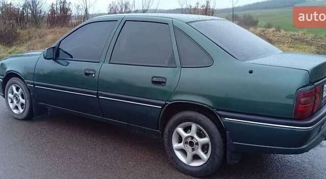 Зеленый Опель Вектра, объемом двигателя 2 л и пробегом 350 тыс. км за 1450 $, фото 2 на Automoto.ua