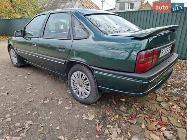 Зелений Опель Вектра, об'ємом двигуна 2 л та пробігом 200 тис. км за 1600 $, фото 6 на Automoto.ua