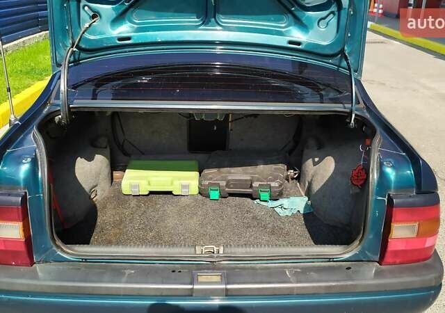 Зеленый Опель Вектра, объемом двигателя 1.6 л и пробегом 380 тыс. км за 1800 $, фото 14 на Automoto.ua