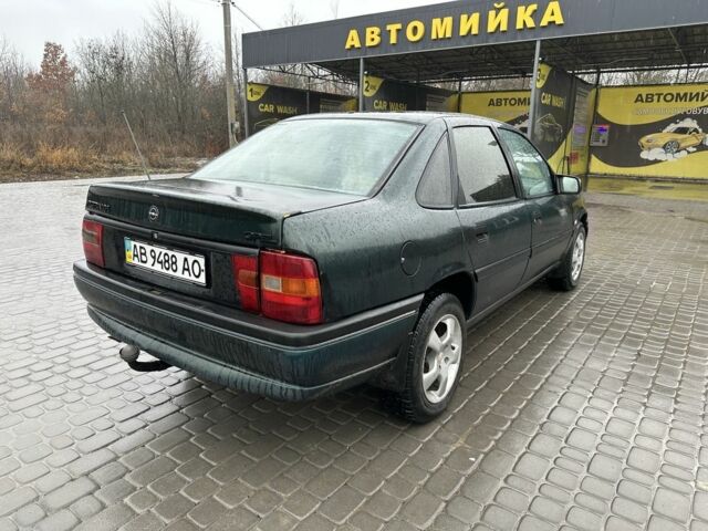 Зеленый Опель Вектра, объемом двигателя 10 л и пробегом 345 тыс. км за 2000 $, фото 3 на Automoto.ua