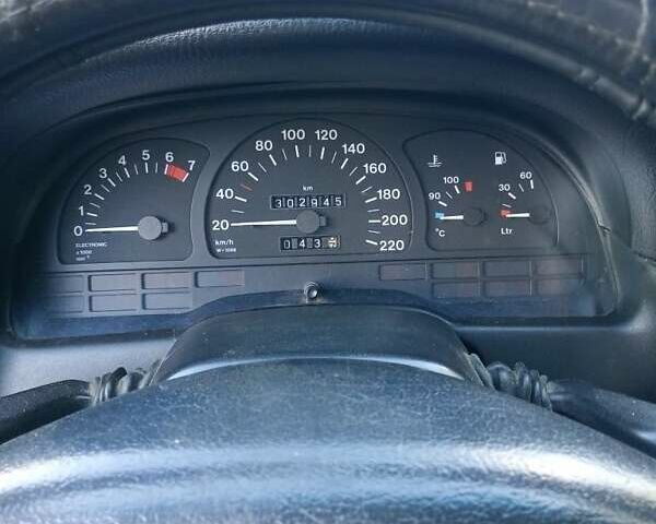 Зеленый Опель Вектра, объемом двигателя 1.8 л и пробегом 300 тыс. км за 1200 $, фото 8 на Automoto.ua