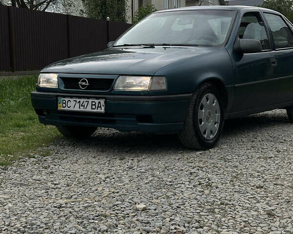 Зелений Опель Вектра, об'ємом двигуна 1.6 л та пробігом 300 тис. км за 1200 $, фото 4 на Automoto.ua