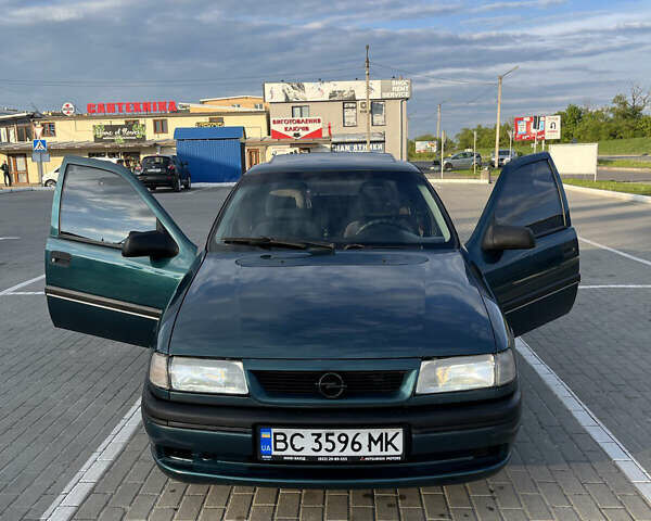 Зелений Опель Вектра, об'ємом двигуна 2 л та пробігом 300 тис. км за 1700 $, фото 10 на Automoto.ua