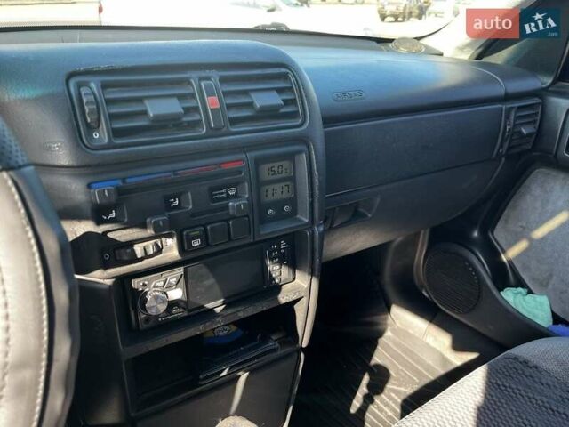 Зелений Опель Вектра, об'ємом двигуна 1.7 л та пробігом 300 тис. км за 2200 $, фото 13 на Automoto.ua