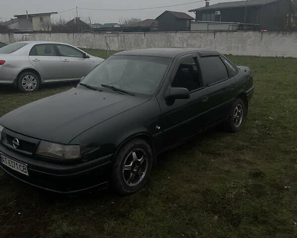 Зелений Опель Вектра, об'ємом двигуна 1.6 л та пробігом 380 тис. км за 1000 $, фото 3 на Automoto.ua