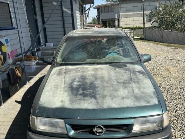 Зеленый Опель Вектра, объемом двигателя 1.8 л и пробегом 480 тыс. км за 999 $, фото 8 на Automoto.ua