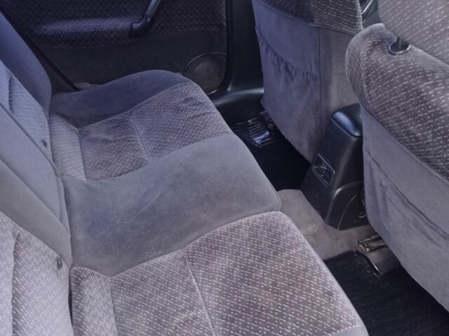 Зеленый Опель Вектра, объемом двигателя 1.8 л и пробегом 398 тыс. км за 1100 $, фото 3 на Automoto.ua