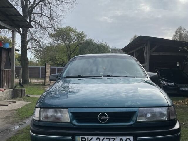 Опель Вектра 1995 в Ровно на Automoto.ua Зеленый Опель Вектра, объемом двигателя 1.6 л и пробегом 300 тыс. км за 1500 $, фото 3 на Automoto.ua