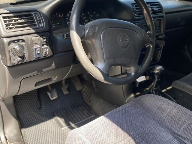 Зелений Опель Вектра, об'ємом двигуна 1.8 л та пробігом 270 тис. км за 2499 $, фото 7 на Automoto.ua