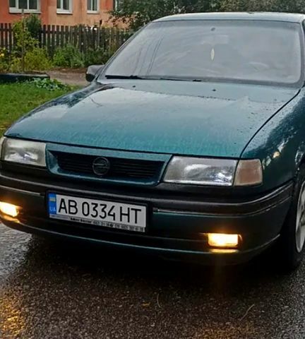 Зелений Опель Вектра, об'ємом двигуна 2 л та пробігом 420 тис. км за 2200 $, фото 4 на Automoto.ua