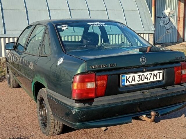 Зеленый Опель Вектра, объемом двигателя 1.6 л и пробегом 764 тыс. км за 750 $, фото 3 на Automoto.ua