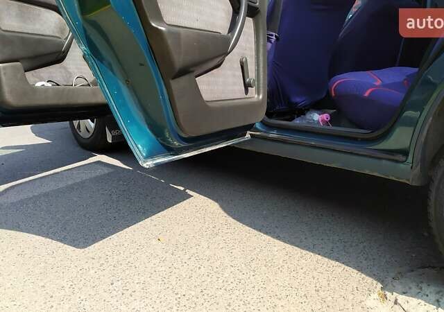 Зеленый Опель Вектра, объемом двигателя 1.6 л и пробегом 380 тыс. км за 1800 $, фото 22 на Automoto.ua