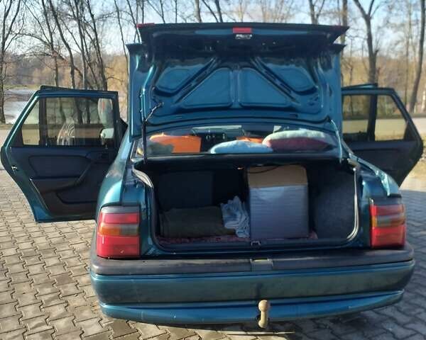 Зеленый Опель Вектра, объемом двигателя 2 л и пробегом 352 тыс. км за 2100 $, фото 30 на Automoto.ua