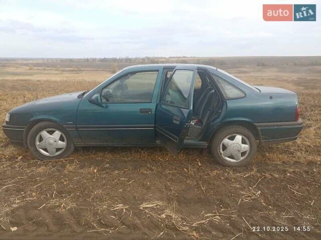 Зеленый Опель Вектра, объемом двигателя 2 л и пробегом 400 тыс. км за 1900 $, фото 4 на Automoto.ua