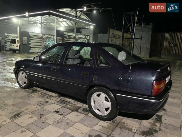 Зеленый Опель Вектра, объемом двигателя 2 л и пробегом 350 тыс. км за 1800 $, фото 3 на Automoto.ua