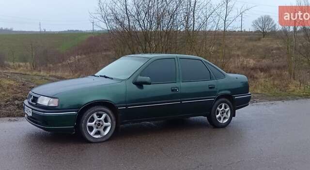 Зеленый Опель Вектра, объемом двигателя 2 л и пробегом 350 тыс. км за 1400 $, фото 2 на Automoto.ua