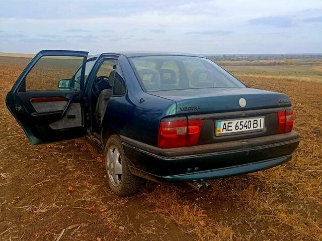 Опель Вектра 1995 у Дніпро (Дніпропетровську) на Automoto.ua Зелений Опель Вектра, об'ємом двигуна 2 л та пробігом 0 тис. км за 2500 $, фото 2 на Automoto.ua