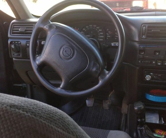 Зелений Опель Вектра, об'ємом двигуна 1.7 л та пробігом 2 тис. км за 2200 $, фото 3 на Automoto.ua