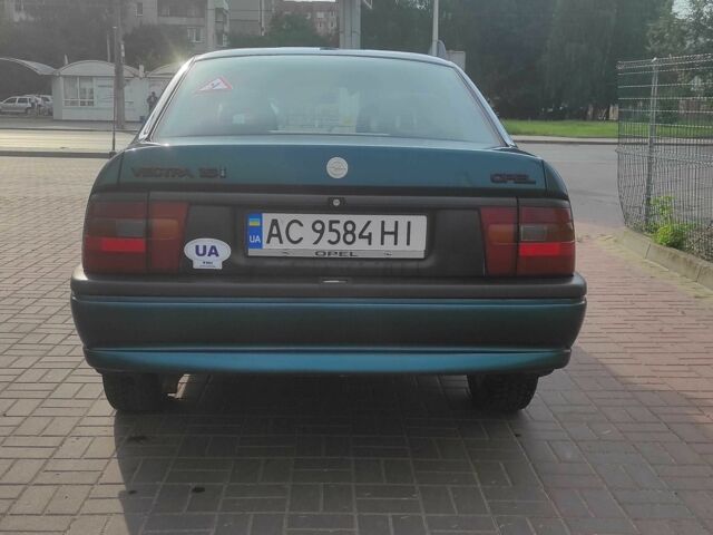 Зеленый Опель Вектра, объемом двигателя 1.6 л и пробегом 272 тыс. км за 1900 $, фото 2 на Automoto.ua