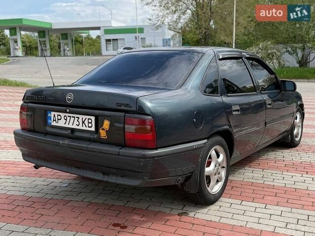 Зеленый Опель Вектра, объемом двигателя 2 л и пробегом 288 тыс. км за 1650 $, фото 7 на Automoto.ua