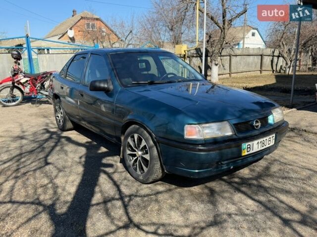Зеленый Опель Вектра, объемом двигателя 1.6 л и пробегом 442 тыс. км за 1500 $, фото 1 на Automoto.ua