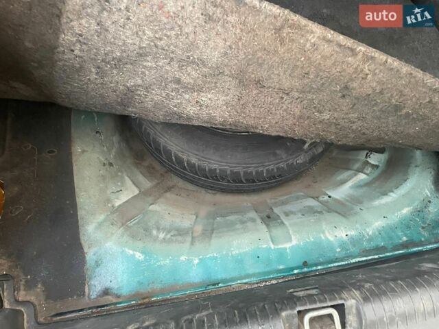 Зелений Опель Вектра, об'ємом двигуна 1.7 л та пробігом 378 тис. км за 900 $, фото 35 на Automoto.ua