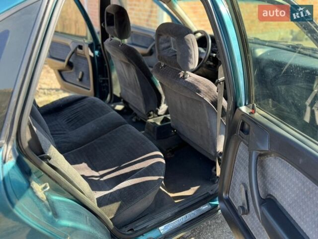 Зеленый Опель Вектра, объемом двигателя 1.6 л и пробегом 442 тыс. км за 1500 $, фото 4 на Automoto.ua