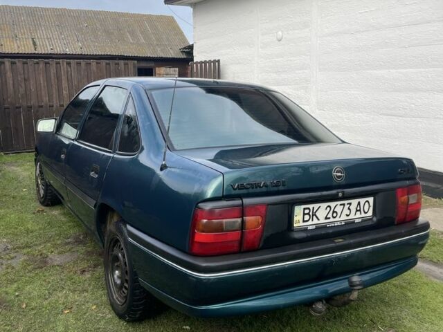 Опель Вектра 1995 в Ровно на Automoto.ua Зеленый Опель Вектра, объемом двигателя 1.6 л и пробегом 300 тыс. км за 1500 $, фото 2 на Automoto.ua