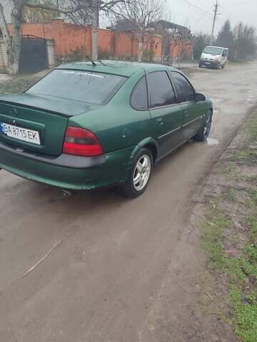 Зеленый Опель Вектра, объемом двигателя 2 л и пробегом 246 тыс. км за 2000 $, фото 6 на Automoto.ua