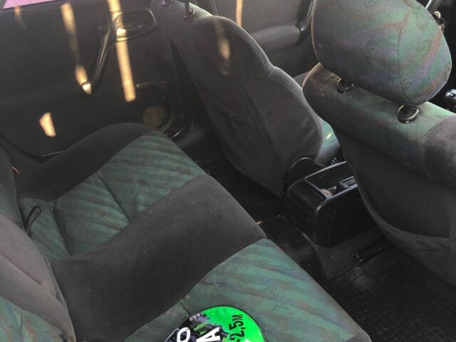 Зеленый Опель Вектра, объемом двигателя 1.6 л и пробегом 280 тыс. км за 1000 $, фото 7 на Automoto.ua