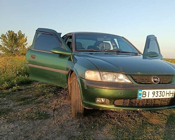 Зеленый Опель Вектра, объемом двигателя 1.6 л и пробегом 468 тыс. км за 3100 $, фото 17 на Automoto.ua