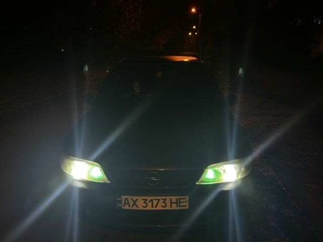 Опель Вектра 1996 в Харькове на Automoto.ua Зеленый Опель Вектра, объемом двигателя 1.8 л и пробегом 240 тыс. км за 2505 $, фото 3 на Automoto.ua