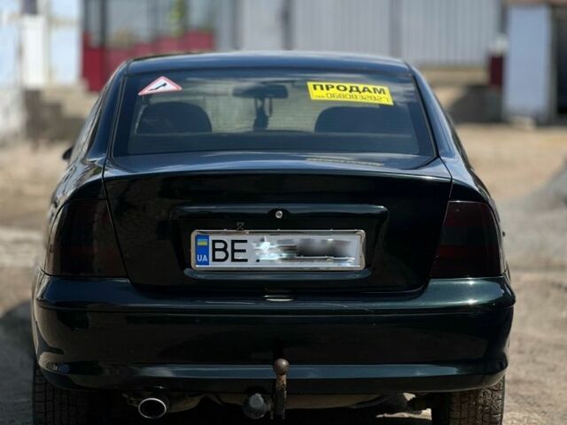 Зелений Опель Вектра, об'ємом двигуна 2 л та пробігом 340 тис. км за 3500 $, фото 1 на Automoto.ua