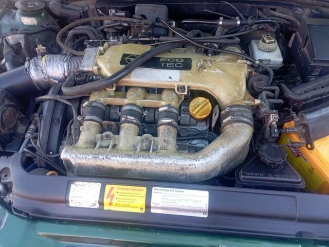 Зеленый Опель Вектра, объемом двигателя 2.5 л и пробегом 223 тыс. км за 2500 $, фото 7 на Automoto.ua