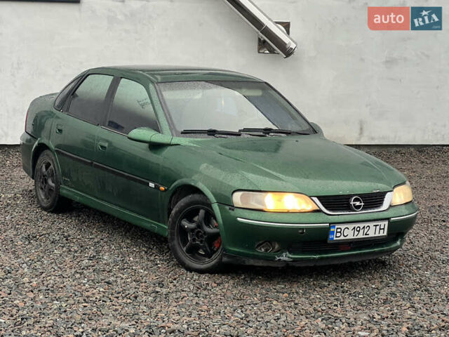 Зелений Опель Вектра, об'ємом двигуна 2 л та пробігом 359 тис. км за 899 $, фото 8 на Automoto.ua