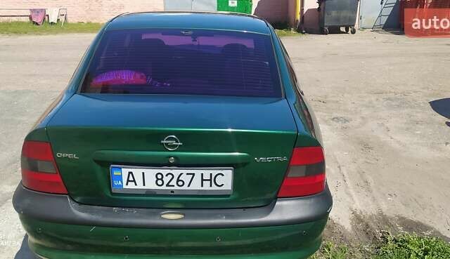 Зеленый Опель Вектра, объемом двигателя 2 л и пробегом 307 тыс. км за 2600 $, фото 2 на Automoto.ua