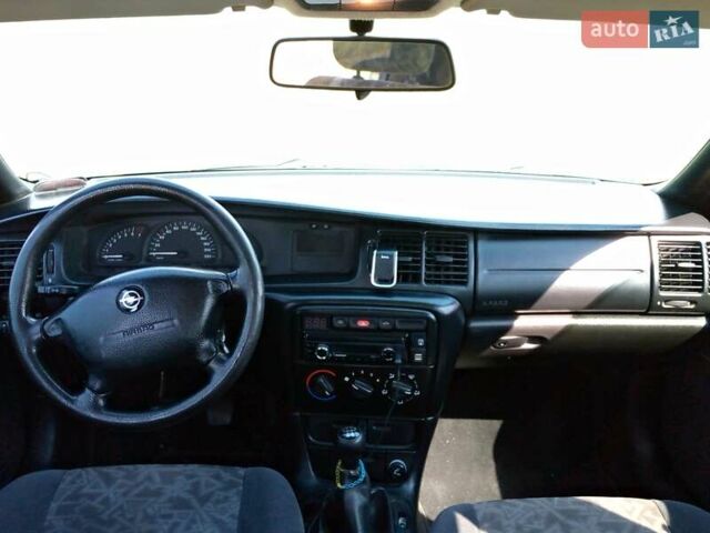 Зеленый Опель Вектра, объемом двигателя 1.6 л и пробегом 325 тыс. км за 3000 $, фото 15 на Automoto.ua