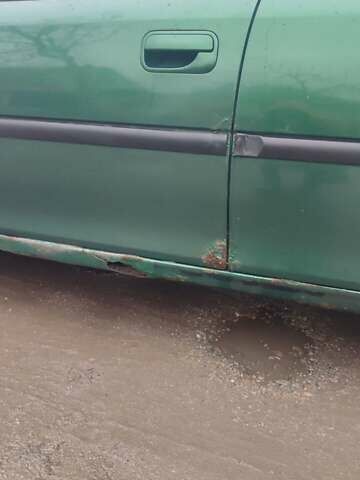 Зеленый Опель Вектра, объемом двигателя 2 л и пробегом 246 тыс. км за 2000 $, фото 20 на Automoto.ua