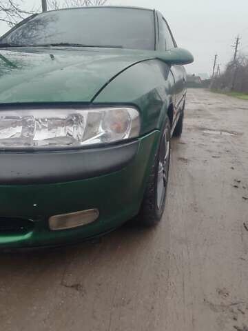 Зеленый Опель Вектра, объемом двигателя 2 л и пробегом 246 тыс. км за 2000 $, фото 25 на Automoto.ua