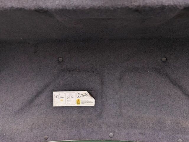 Зелений Опель Вектра, об'ємом двигуна 2 л та пробігом 1000 тис. км за 2000 $, фото 8 на Automoto.ua