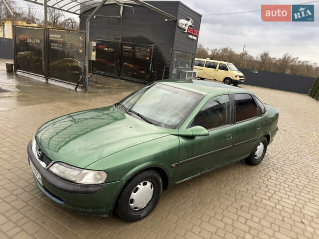 Зеленый Опель Вектра, объемом двигателя 1.6 л и пробегом 405 тыс. км за 1600 $, фото 8 на Automoto.ua