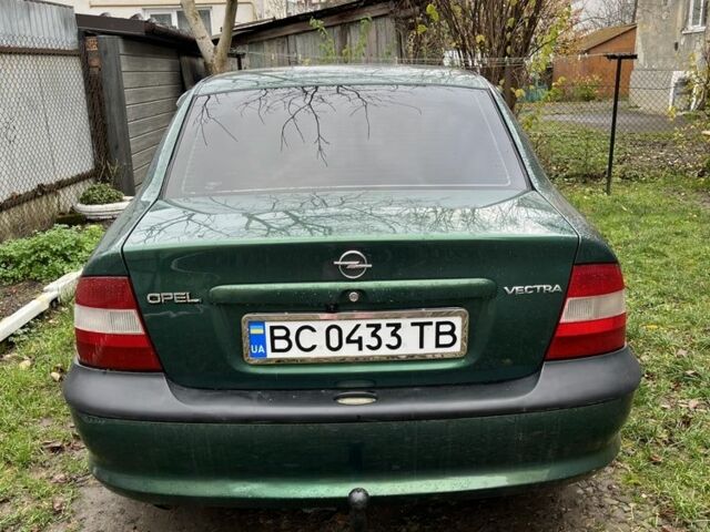 Зелений Опель Вектра, об'ємом двигуна 1.6 л та пробігом 273 тис. км за 2800 $, фото 10 на Automoto.ua