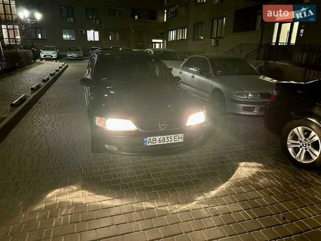 Зеленый Опель Вектра, объемом двигателя 1.8 л и пробегом 333 тыс. км за 2800 $, фото 4 на Automoto.ua