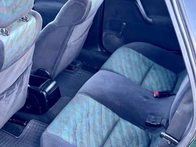 Зеленый Опель Вектра, объемом двигателя 1.8 л и пробегом 344 тыс. км за 1650 $, фото 17 на Automoto.ua