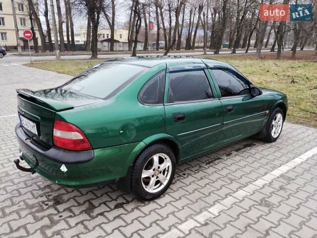 Зелений Опель Вектра, об'ємом двигуна 2 л та пробігом 443 тис. км за 2850 $, фото 3 на Automoto.ua